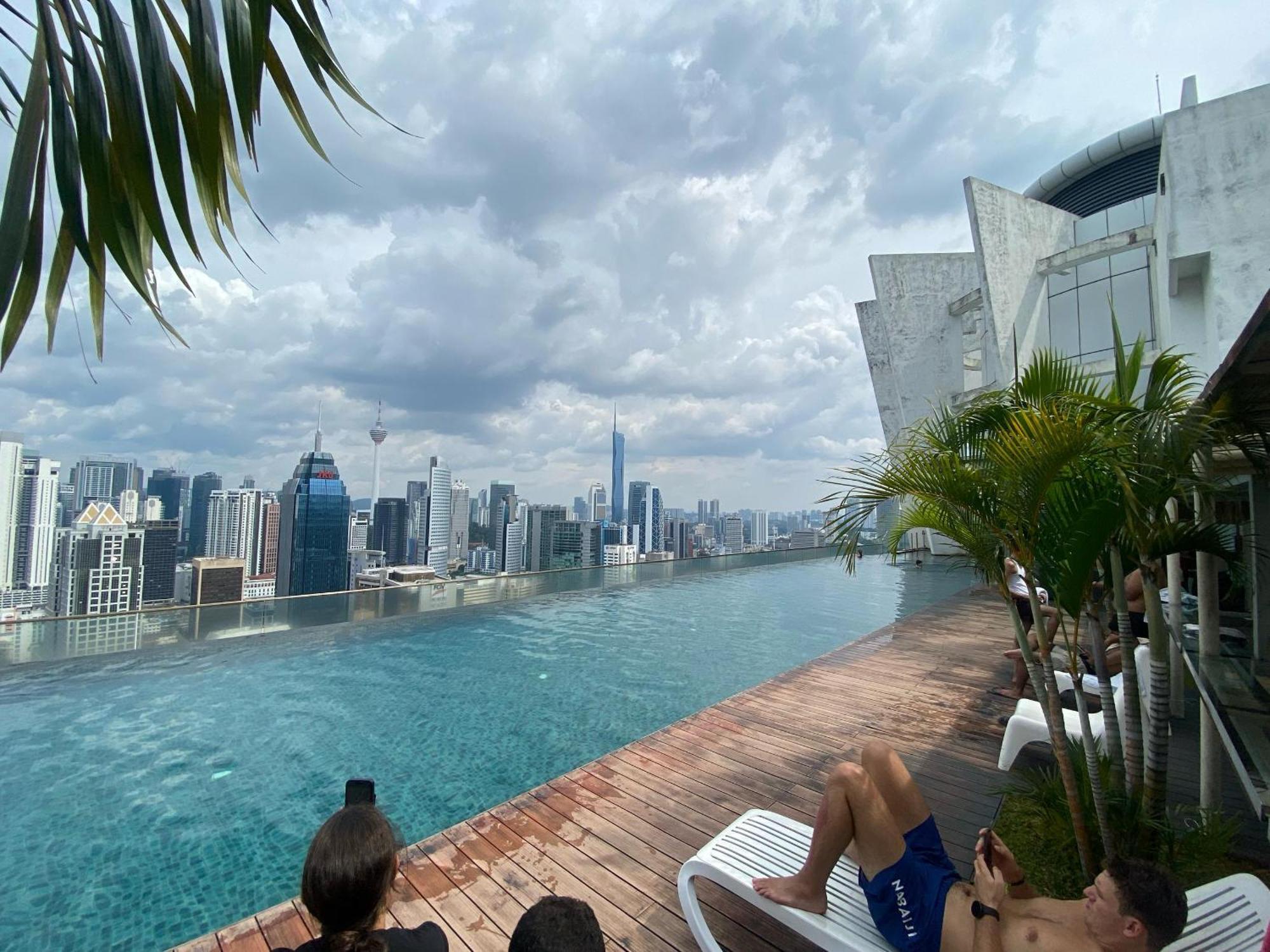 Skyfloat Infinity Hostel 吉隆坡 外观 照片